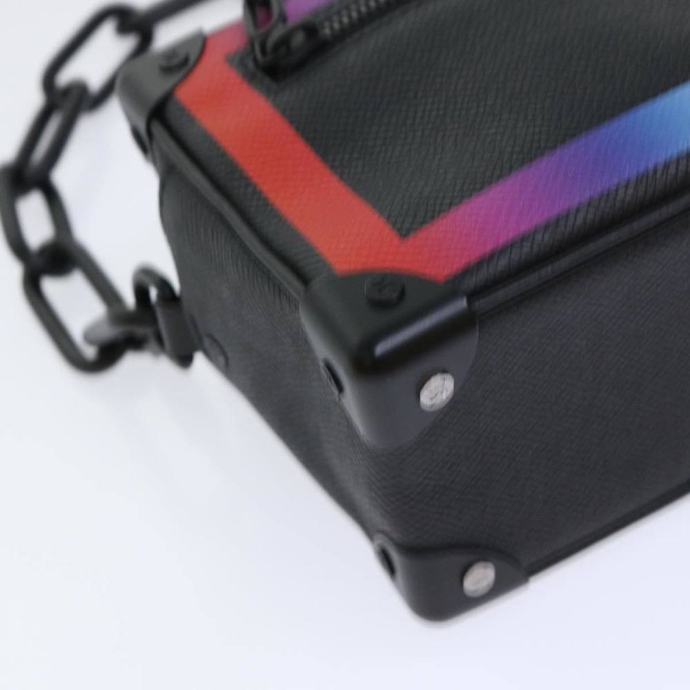 LOUIS VUITTON Malle Shoulder Bag - Picture 16 of 16